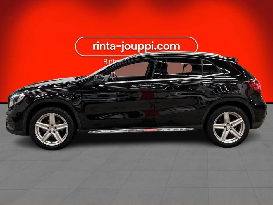 MERCEDES-BENZ GLA 2017