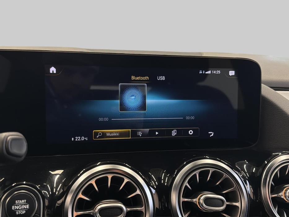 MERCEDES-BENZ B 2021