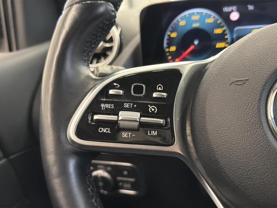 MERCEDES-BENZ B 2021