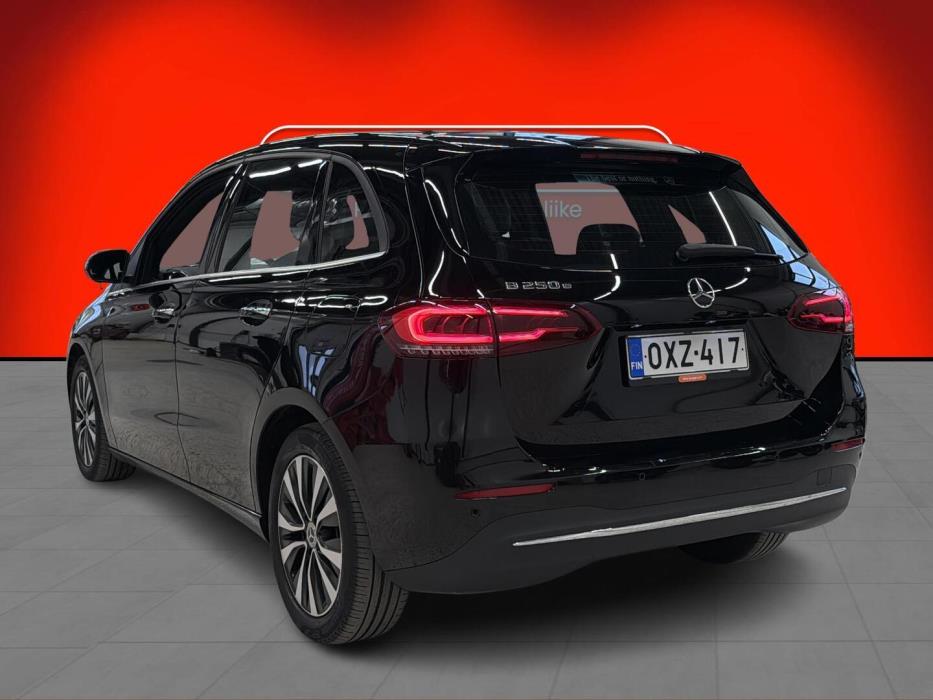 MERCEDES-BENZ B 2021