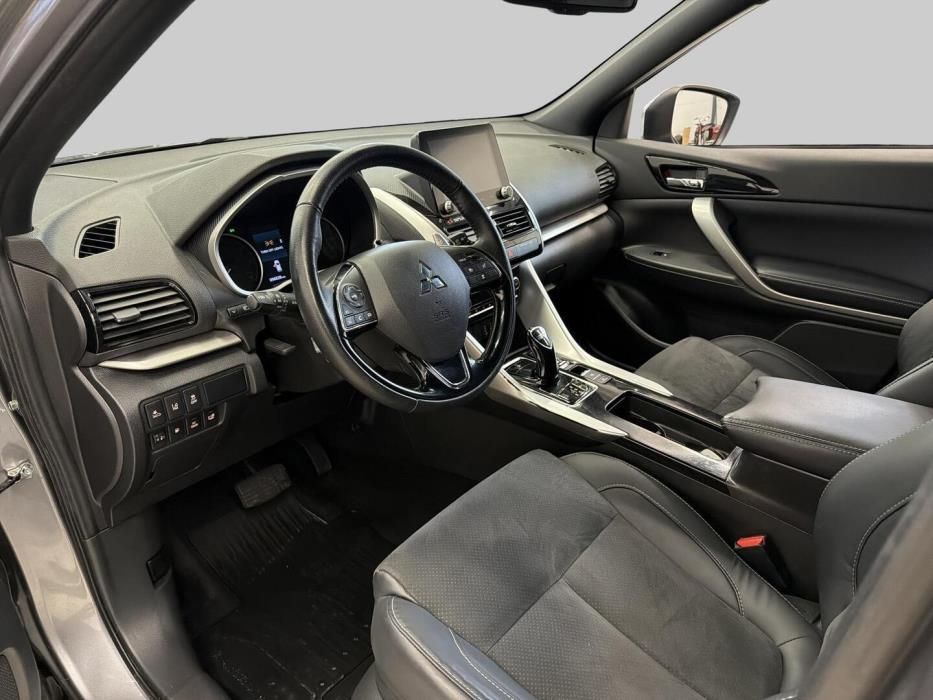 MITSUBISHI ECLIPSE CROSS 2023