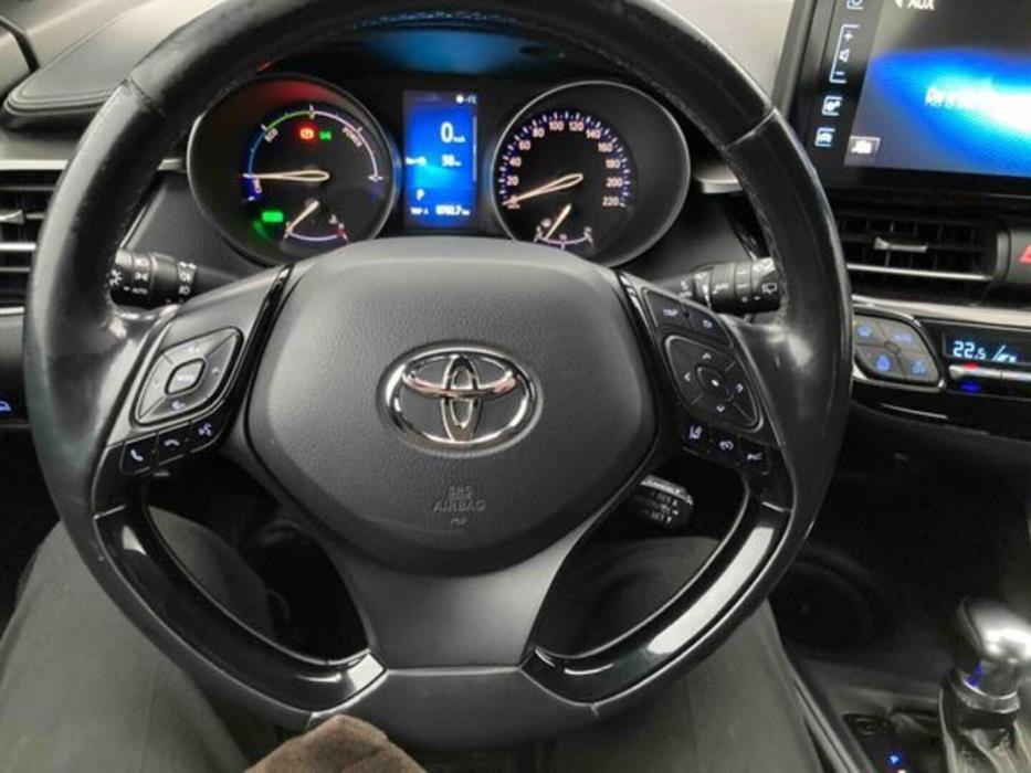 TOYOTA C-HR 2018