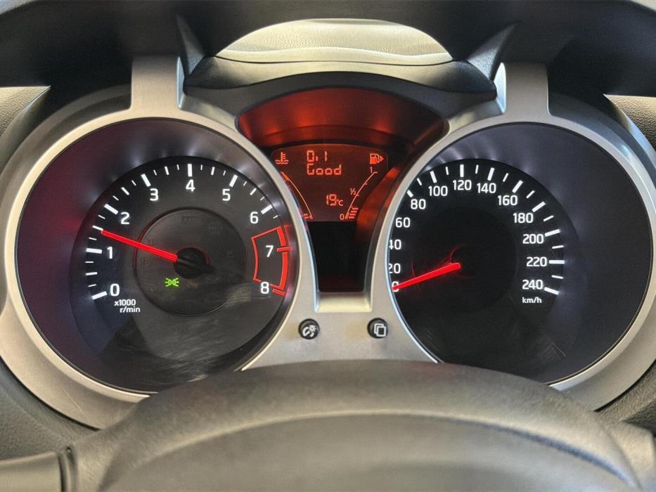 NISSAN Juke 2012