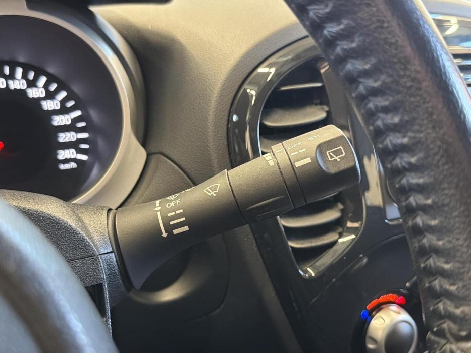 NISSAN Juke 2012