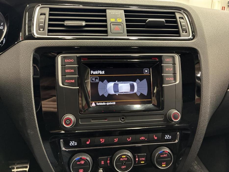 VOLKSWAGEN Jetta 2016