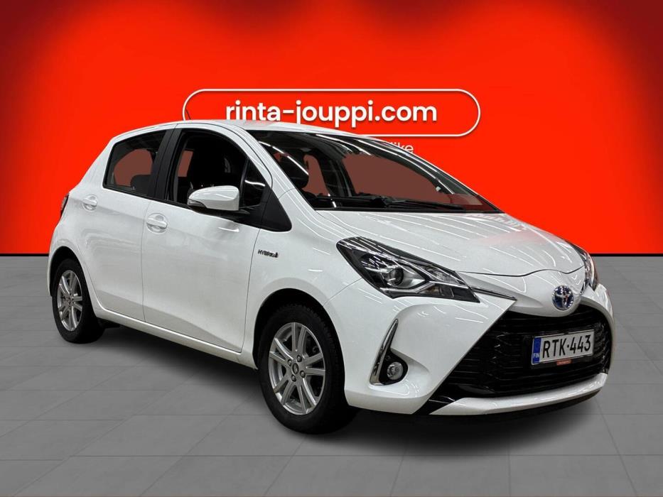 TOYOTA Yaris 2017