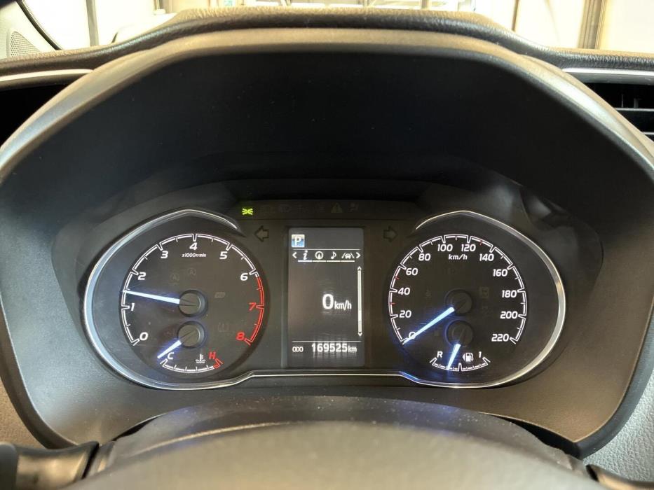 TOYOTA Yaris 2017