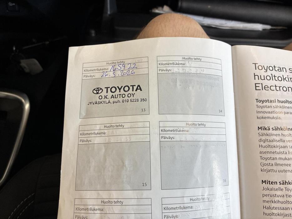 TOYOTA Yaris 2017