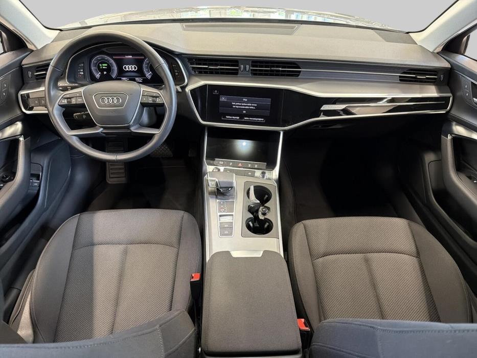 AUDI A6 2023
