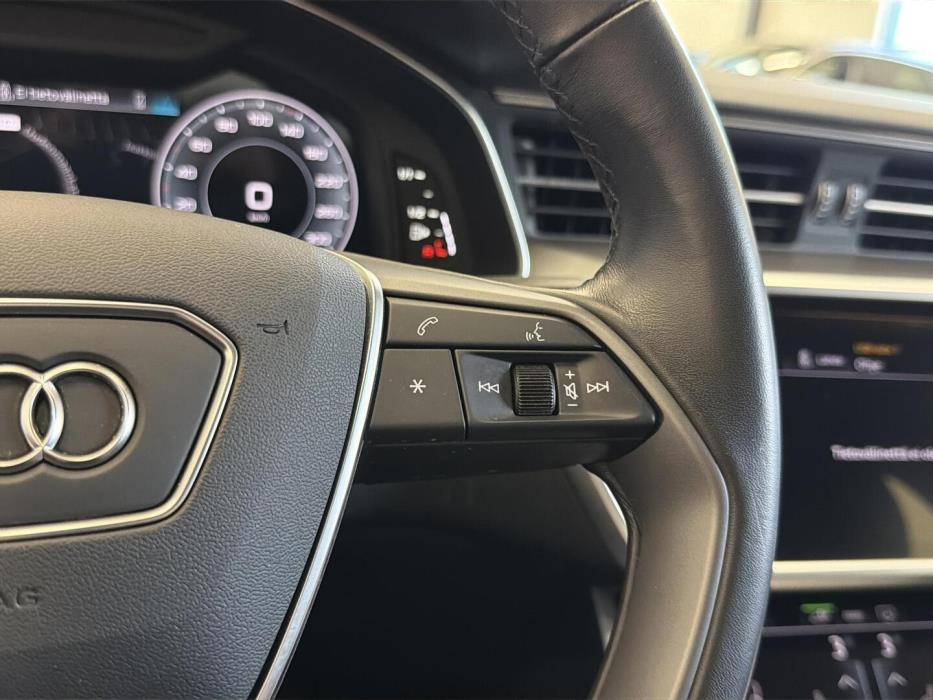 AUDI A6 2023