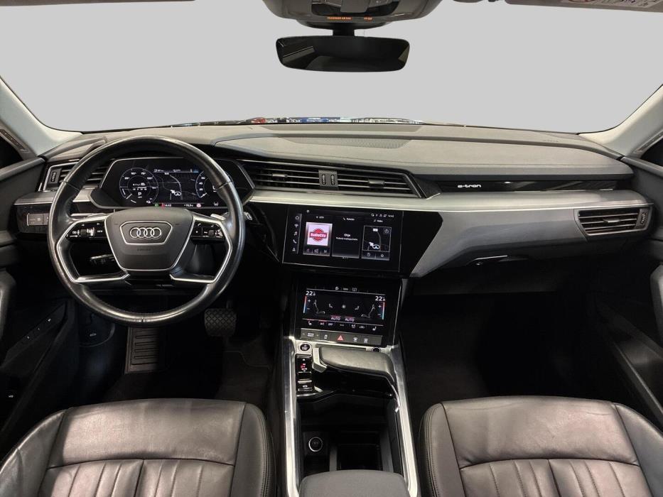 AUDI e-tron 2021