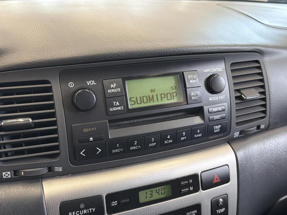 TOYOTA Corolla 2004