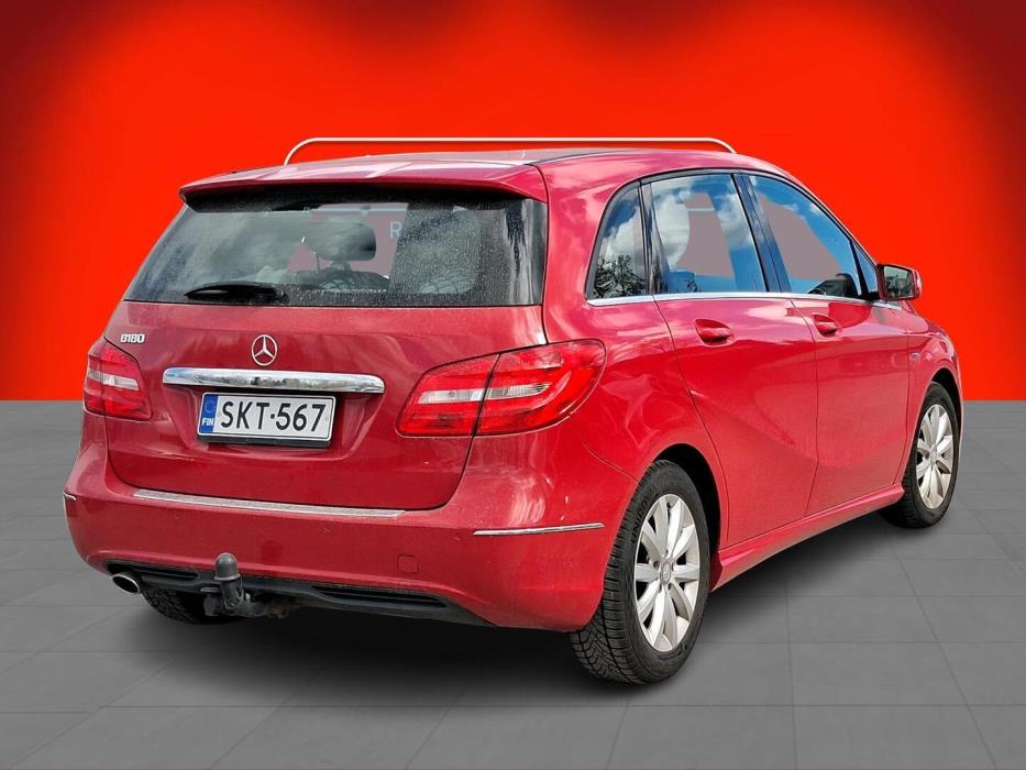 MERCEDES-BENZ B 2012