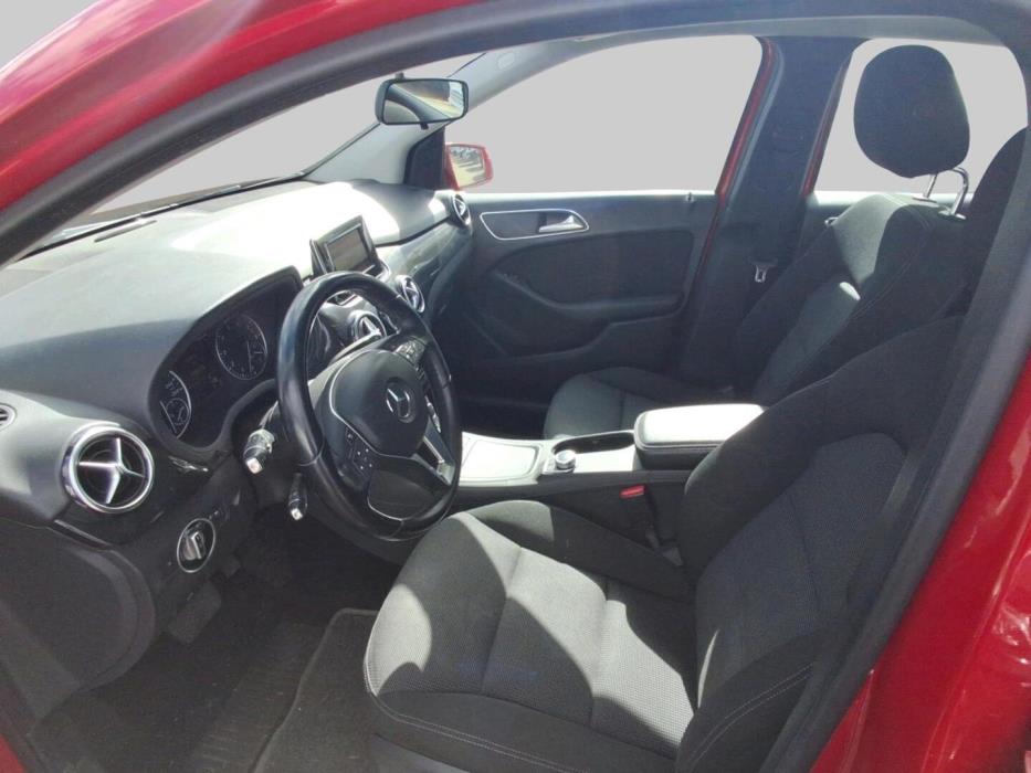 MERCEDES-BENZ B 2012