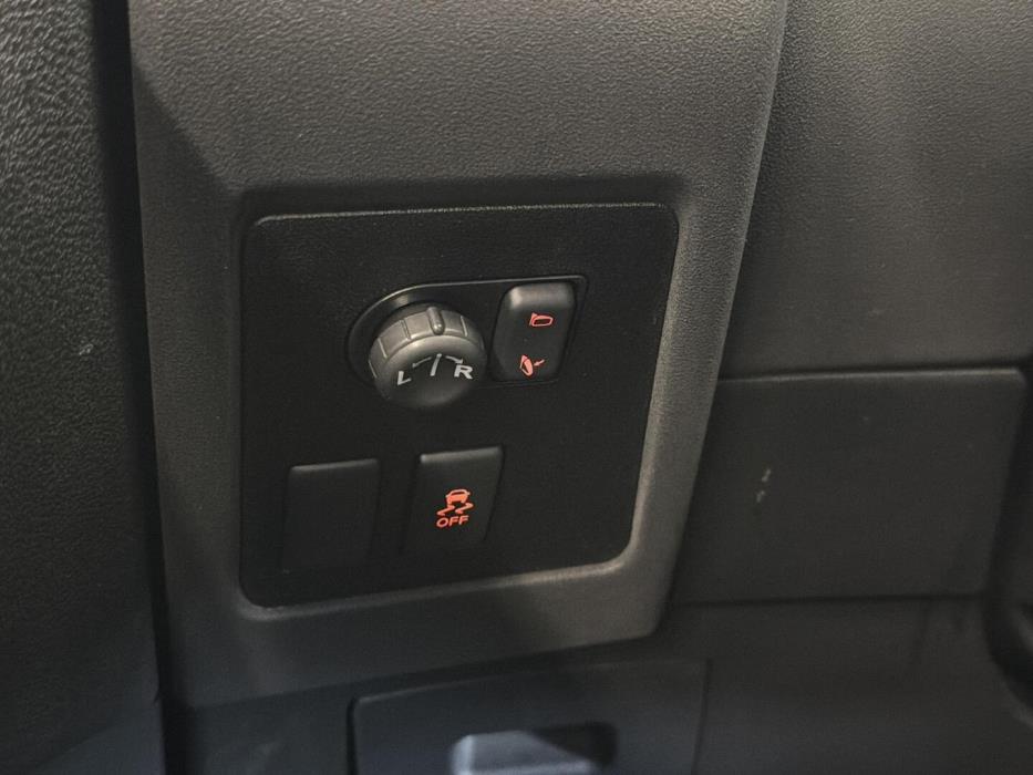 NISSAN Qashqai 2012