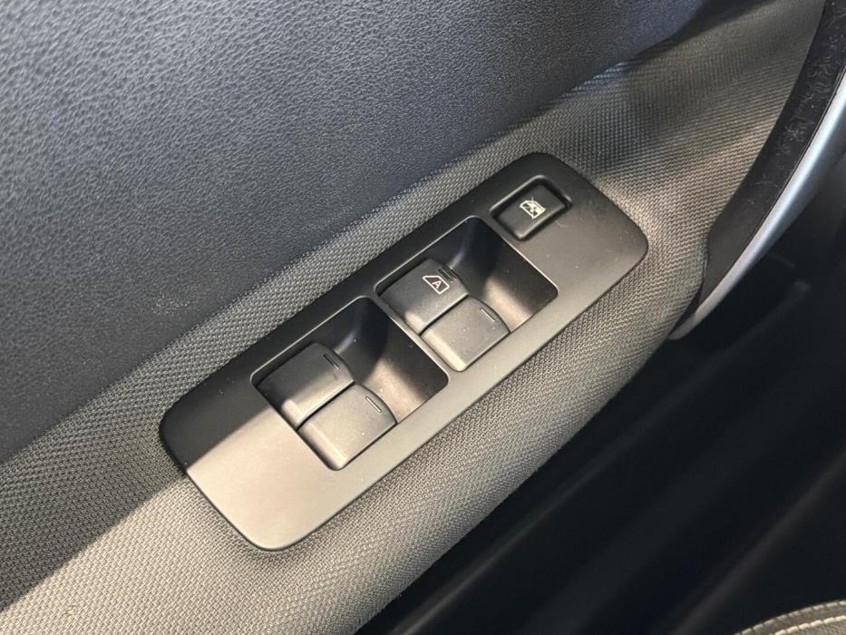 NISSAN Qashqai 2012