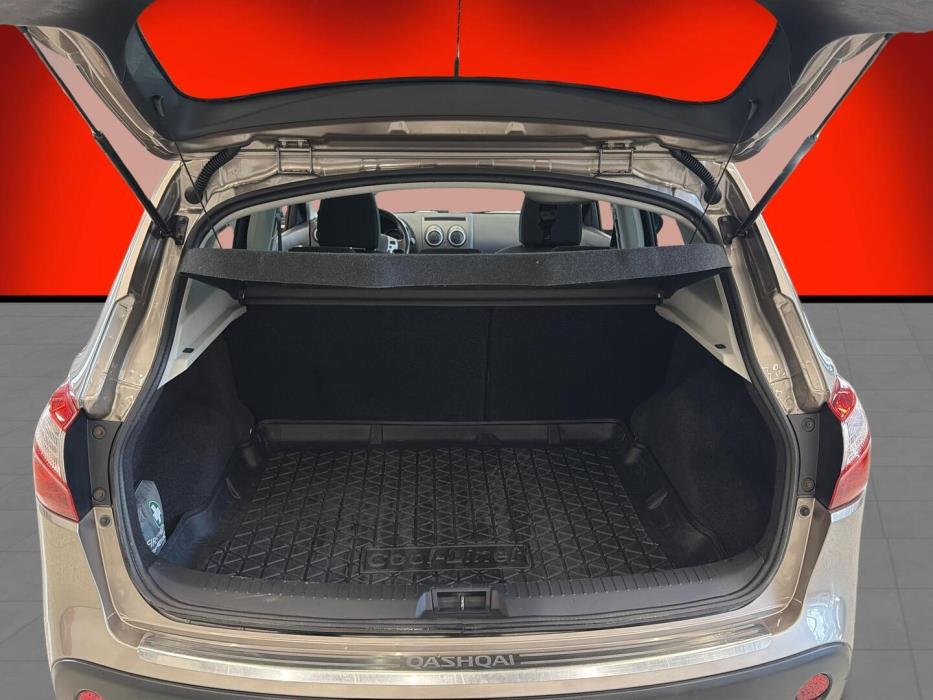 NISSAN Qashqai 2012