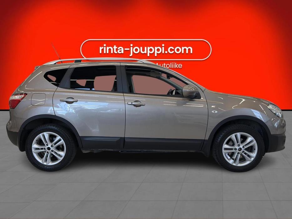NISSAN Qashqai 2012