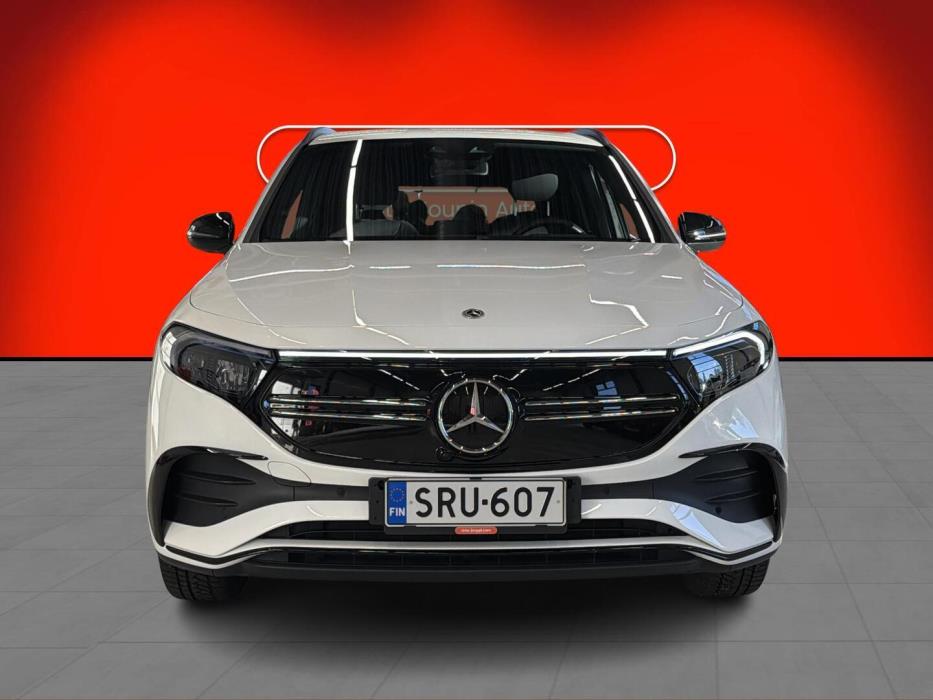 MERCEDES-BENZ EQA 2023