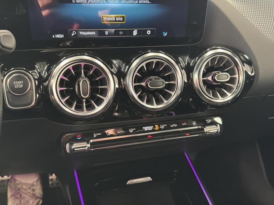 MERCEDES-BENZ EQA 2023