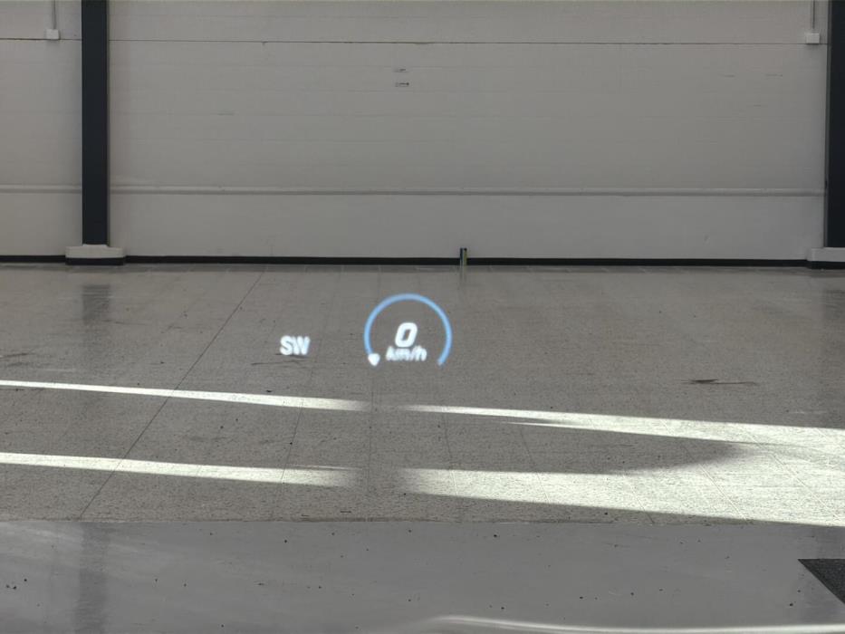 MERCEDES-BENZ EQA 2023