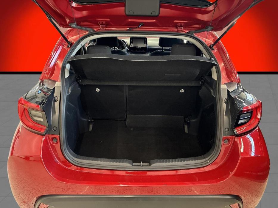 TOYOTA Yaris 2023