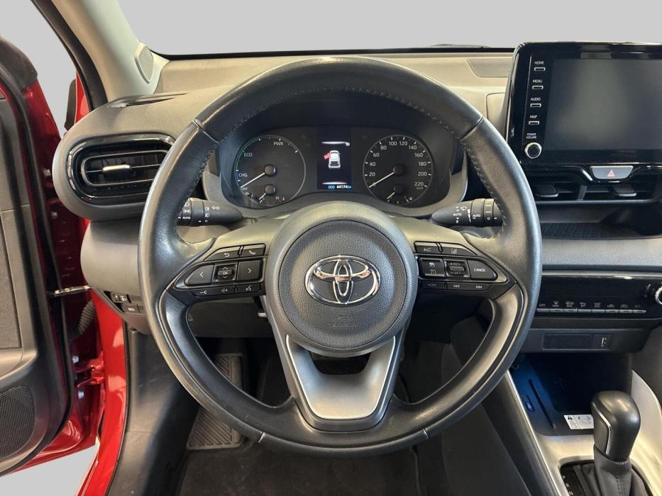 TOYOTA Yaris 2023