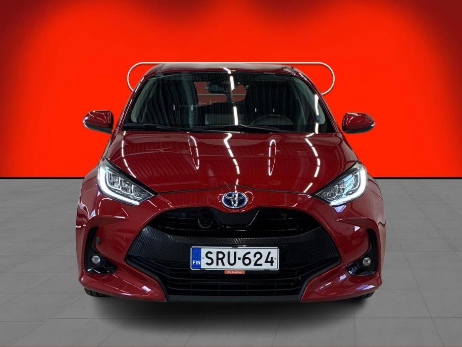 TOYOTA Yaris 2023
