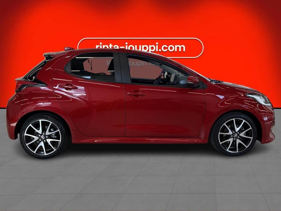 TOYOTA Yaris 2023