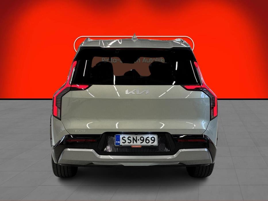 KIA EV9 2025