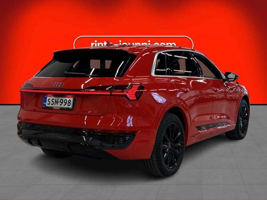 AUDI Q8 E-TRON 2024