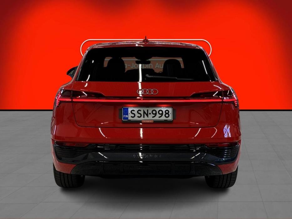 AUDI Q8 E-TRON 2024