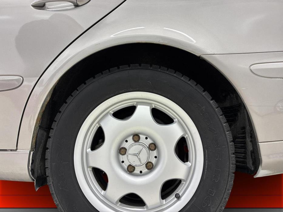 MERCEDES-BENZ E 2006