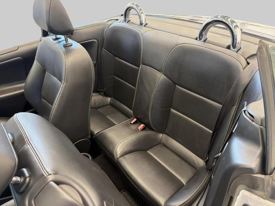 PEUGEOT 207 2010