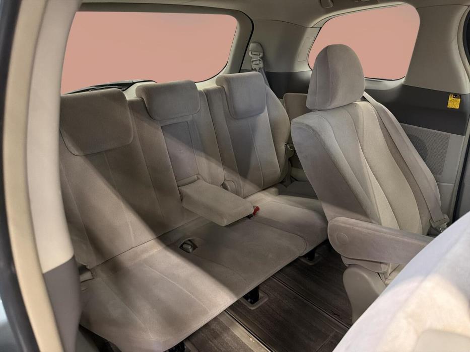 TOYOTA Estima 2007