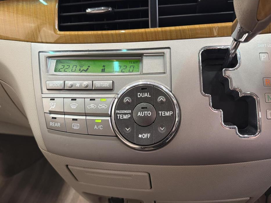 TOYOTA Estima 2007