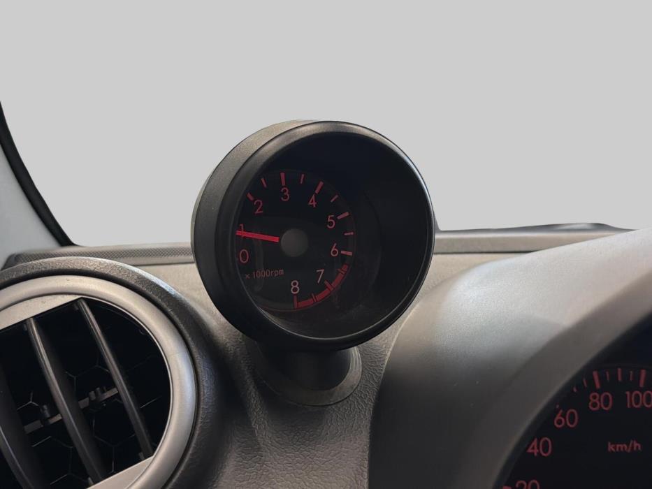 SUZUKI Alto 2011