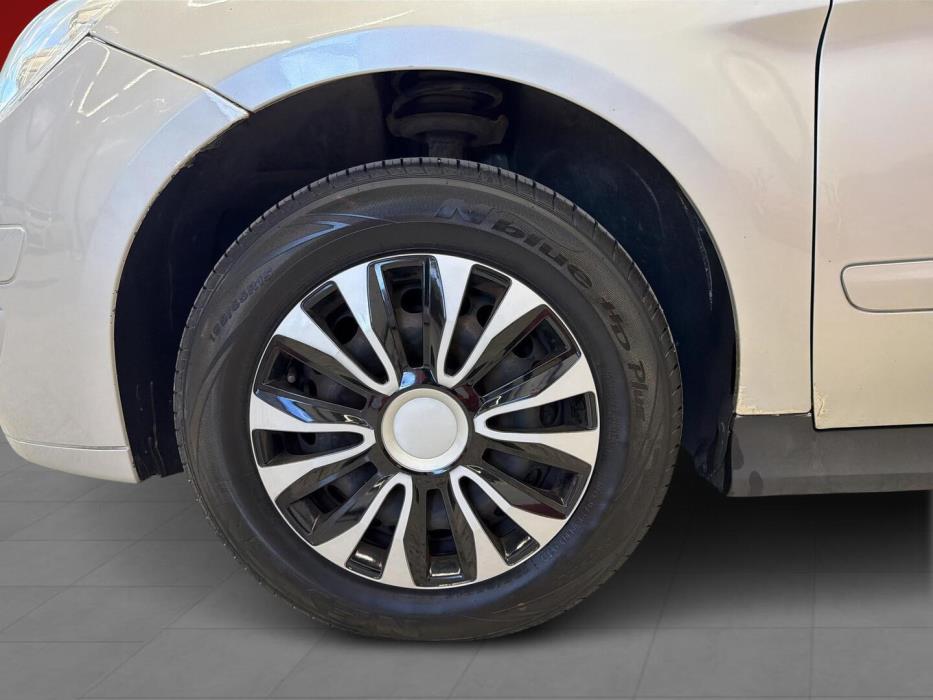 MERCEDES-BENZ B 2006