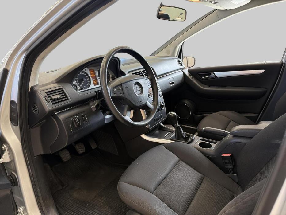 MERCEDES-BENZ B 2006
