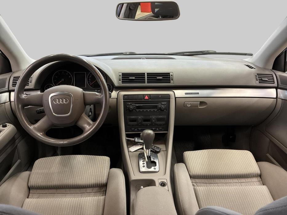 AUDI A4 2006
