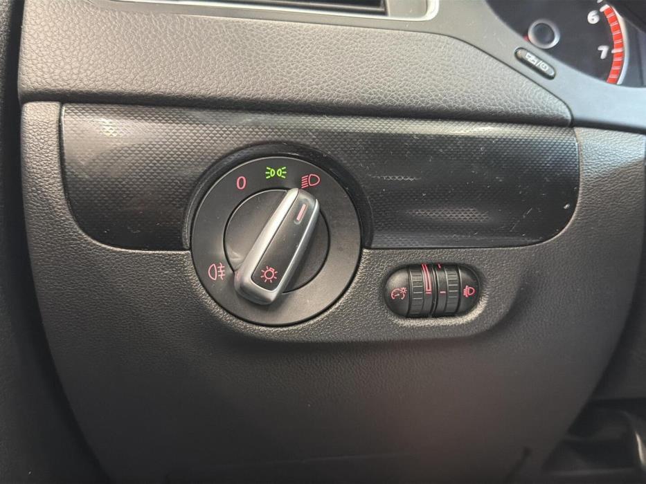 VOLKSWAGEN Jetta 2013