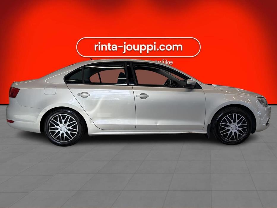 VOLKSWAGEN Jetta 2013