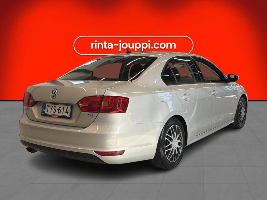 VOLKSWAGEN Jetta 2013