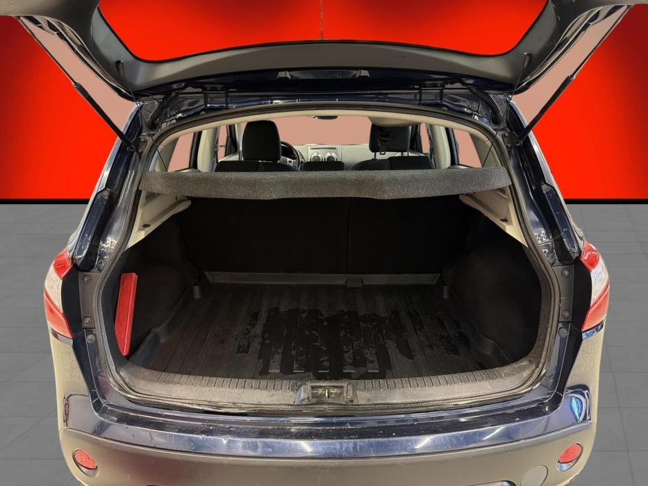 NISSAN Qashqai 2012