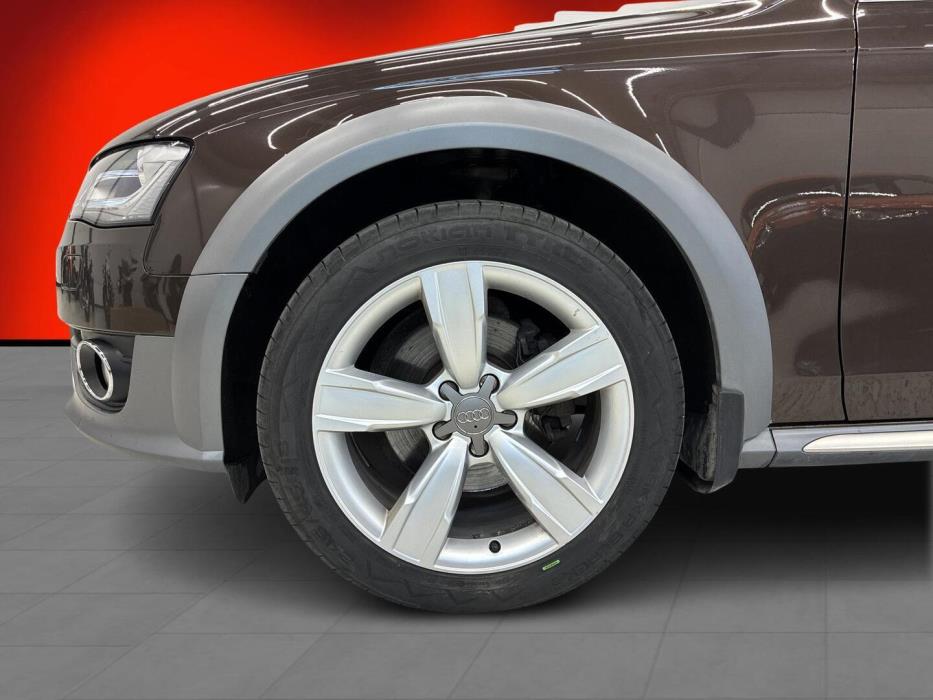 AUDI A4 allroad quattro 2014