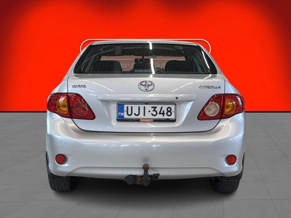TOYOTA Corolla 2010