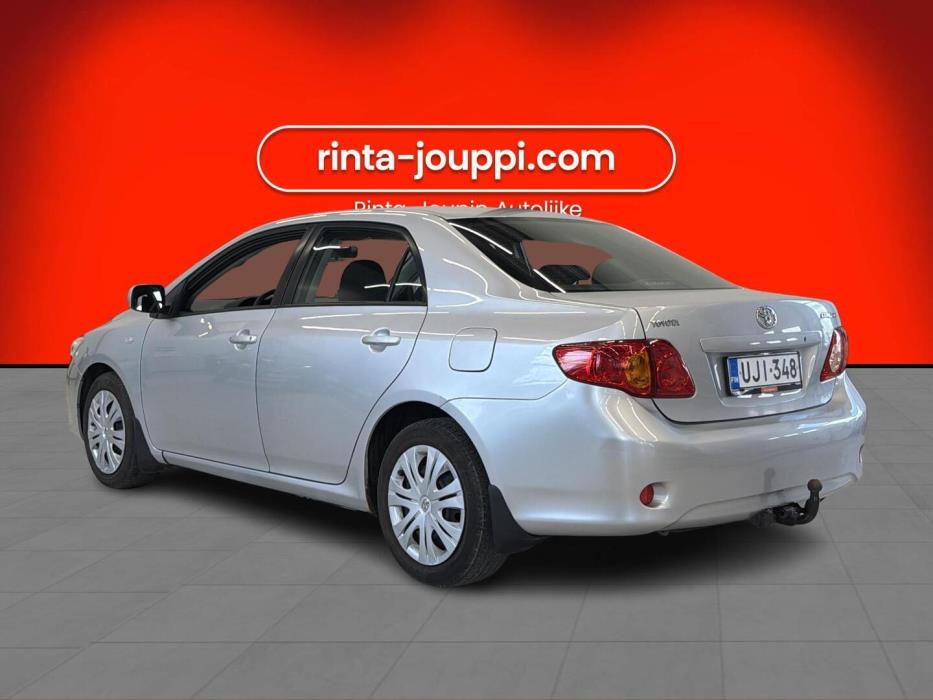 TOYOTA Corolla 2010