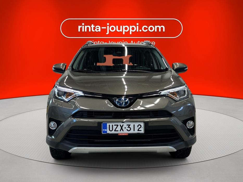 TOYOTA RAV4 2018