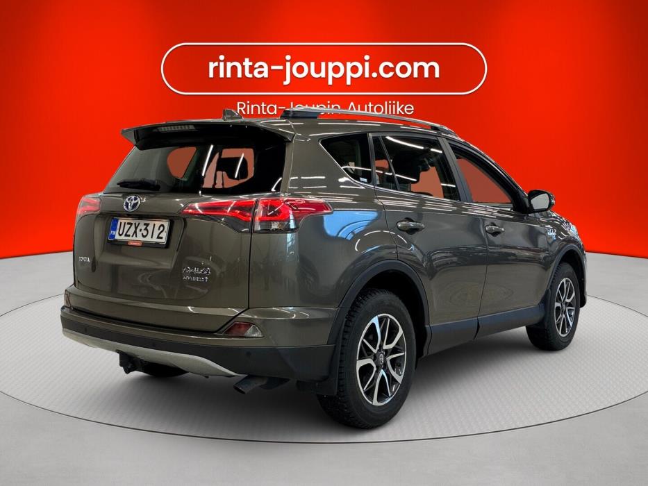 TOYOTA RAV4 2018