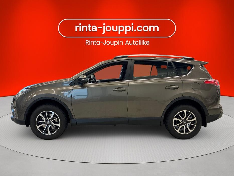 TOYOTA RAV4 2018